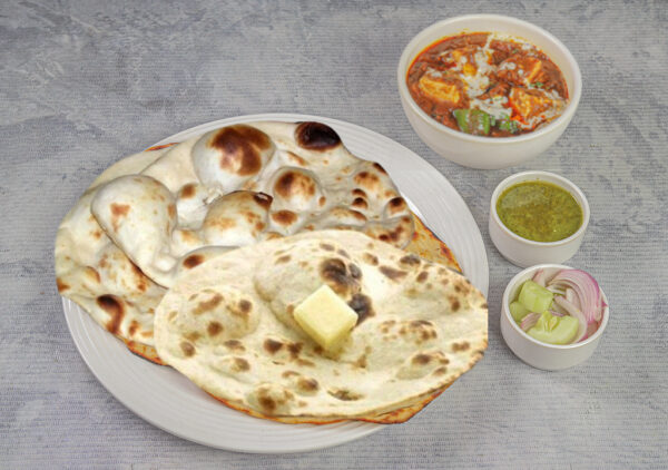 Kadai Paneer with Butter Roti [4 pcs]