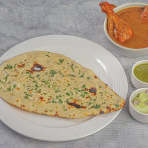 Chicken Curry [4 pcs] with Butter Naan [2 ] and Salad with Chutney