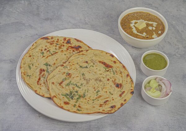 Dal Makhani with Laccha Paratha [2 pcs]